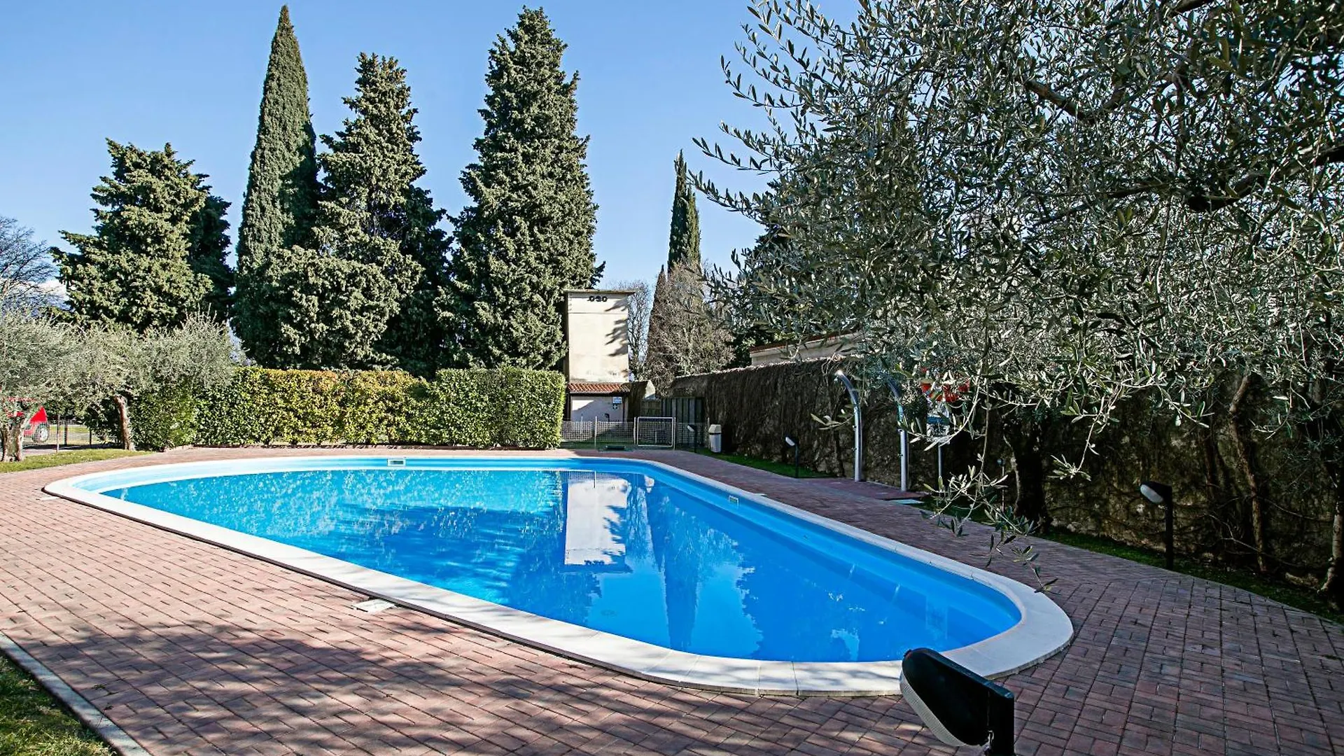 Borgo Degli Ulivi Shared Pool - 200M Lake - Happy Rentals Toscolano Maderno