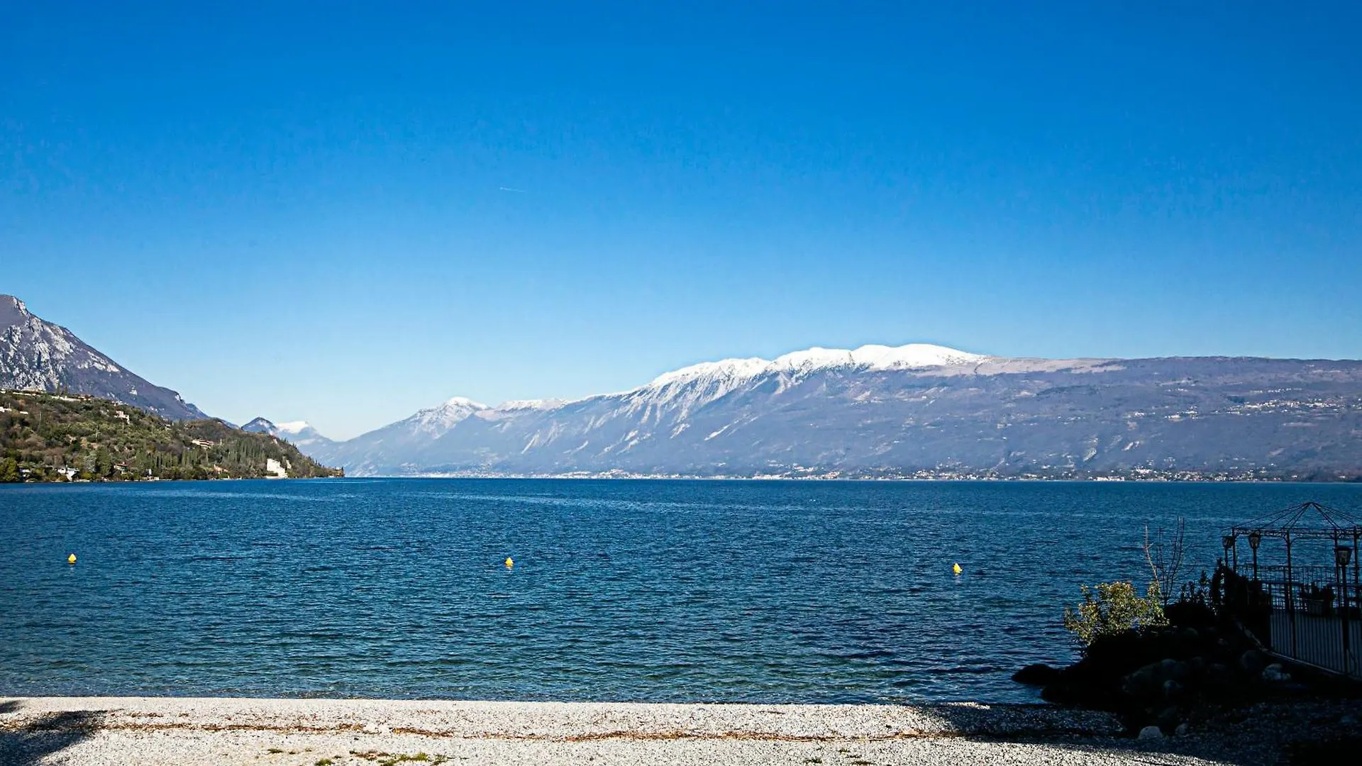 Apartment Borgo Degli Ulivi Shared Pool - 200M Lake - Happy Rentals Toscolano Maderno Italy