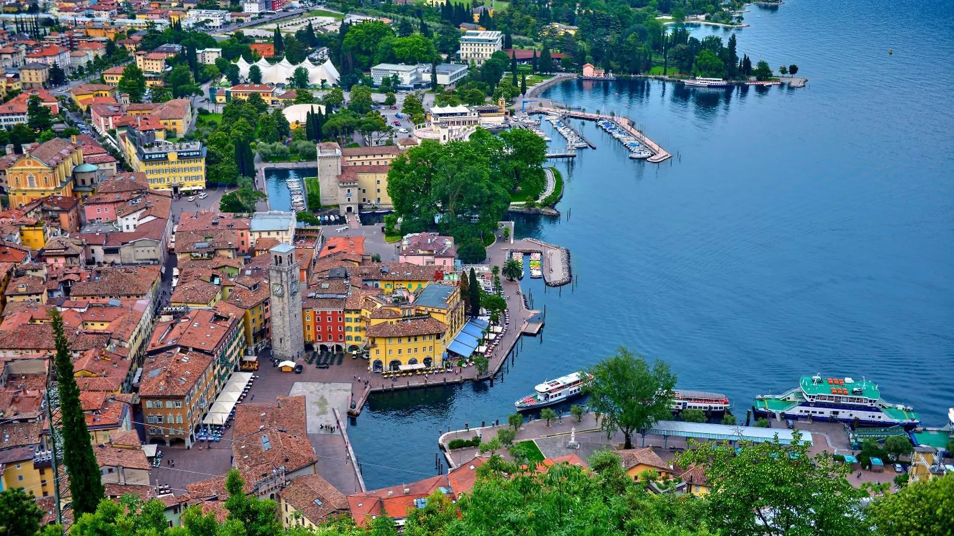 Apartment Borgo Degli Ulivi Shared Pool - 200M Lake - Happy Rentals Toscolano Maderno