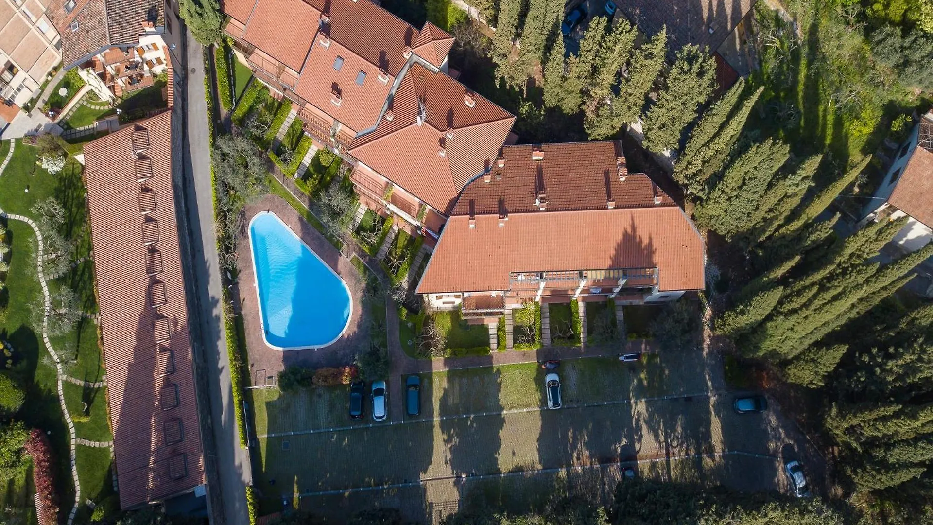 Borgo Degli Ulivi Shared Pool - 200M Lake - Happy Rentals Toscolano Maderno